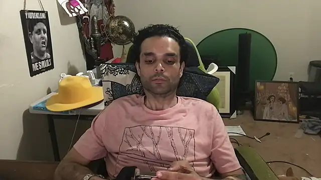 Snapshot of GForceSavage chatting on September 24, 2025, 1:42 am GForceSavage online show from September 24, 2025, 1:42 am