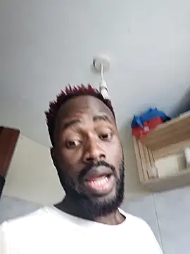 Snapshot of Moteroxz chatting on October 8, 2025, 1:20 pm Moteroxz online show from October 8, 2025, 1:20 pm