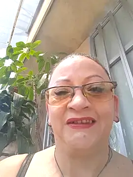 Vivianmature online show from March 15, 2026, 4:02 pm