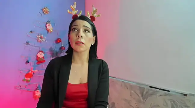 AdelleLennox cg online show from December 29, 2024, 11:18 am