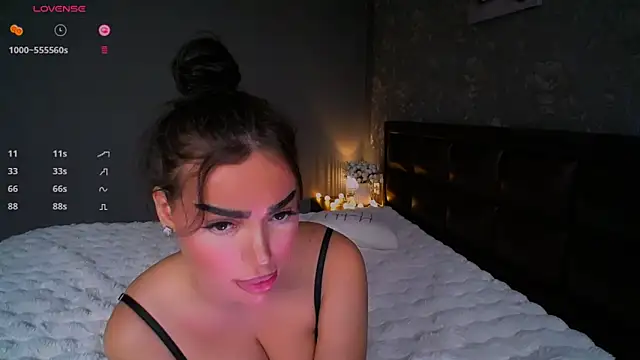 babyleilaa online show from December 11, 2024, 4:53 pm