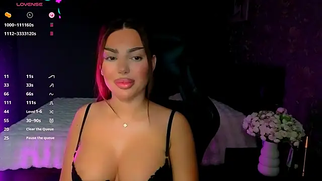 babyleilaa online show from February 25, 2026, 9:46 pm