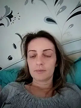 Snapshot of SophyGirl chatting on December 2, 2025, 12:21 pm SophyGirl online show from December 2, 2025, 12:21 pm