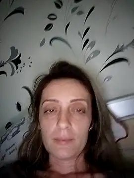 Snapshot of SophyGirl chatting on December 18, 2025, 1:39 pm SophyGirl online show from December 18, 2025, 1:39 pm