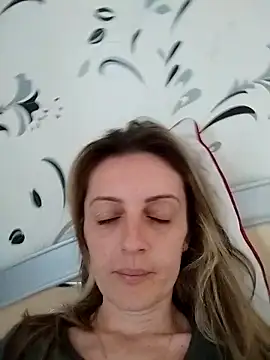 Snapshot of SophyGirl chatting on March 18, 2026, 8:17 am SophyGirl online show from March 18, 2026, 8:17 am