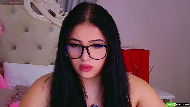 Snapshot of JennyFerguson chatting on April 25, 2026, 6:27 pm JennyFerguson online show from April 25, 2026, 6:27 pm