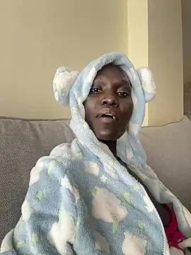 Snapshot of Foxxxyfemale chatting on March 10, 2026, 7:13 am Foxxxyfemale online show from March 10, 2026, 7:13 am
