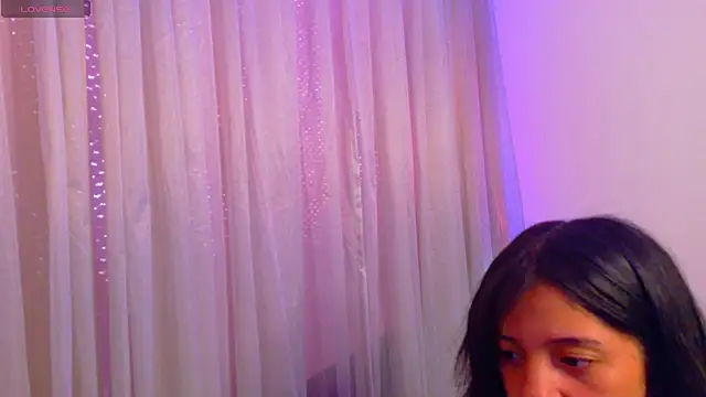 Snapshot of angelie_3 chatting on October 6, 2025, 10:07 pm angelie 3 online show from October 6, 2025, 10:07 pm