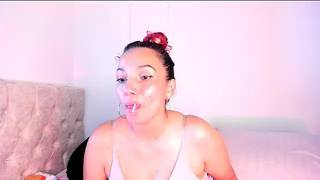 amber demons2021 online show from January 14, 2025, 8:15 pm