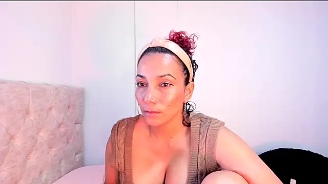amber demons2021 online show from January 15, 2025, 8:37 pm