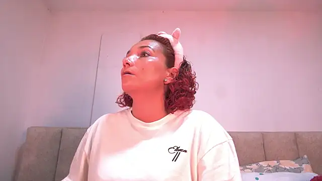 amber demons2021 online show from January 6, 2026, 9:50 pm