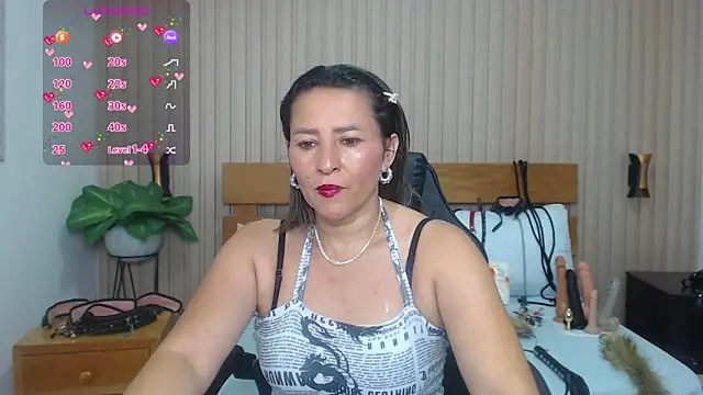 Snapshot of luciana_ballesteros_ chatting on March 15, 2025, 12:02 pm luciana ballesteros online show from March 15, 2025, 12:02 pm