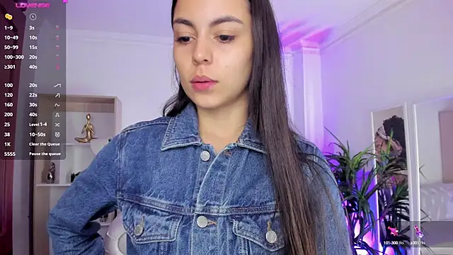 Aleejaa   online show from February 11, 2025, 11:21 am