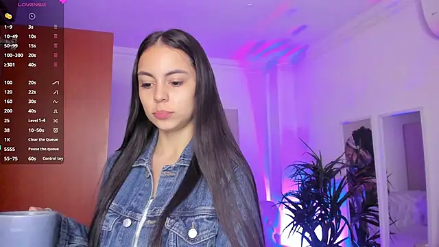 Aleejaa   online show from February 15, 2025, 11:28 am