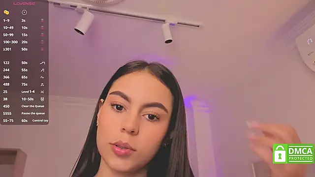 Aleejaa   online show from September 29, 2025, 11:48 am