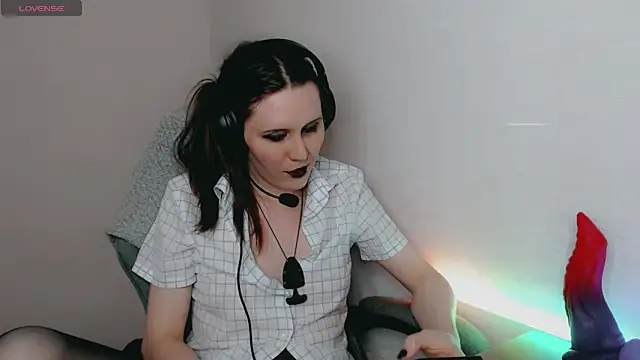 Snapshot of tracy_cooper chatting on December 23, 2024, 5:39 am tracy cooper online show from December 23, 2024, 5:39 am