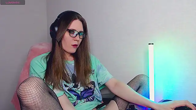 Snapshot of tracy_cooper chatting on February 18, 2025, 1:33 pm tracy cooper online show from February 18, 2025, 1:33 pm