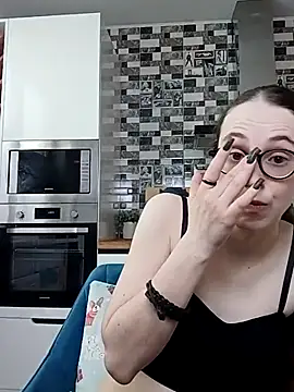 Snapshot of MartiniiSelenna chatting on January 30, 2025, 9:47 am MartiniiSelenna online show from January 30, 2025, 9:47 am