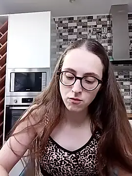 Snapshot of MartiniiSelenna chatting on February 4, 2025, 9:49 am MartiniiSelenna online show from February 4, 2025, 9:49 am