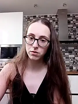 Snapshot of MartiniiSelenna chatting on February 5, 2025, 9:46 am MartiniiSelenna online show from February 5, 2025, 9:46 am