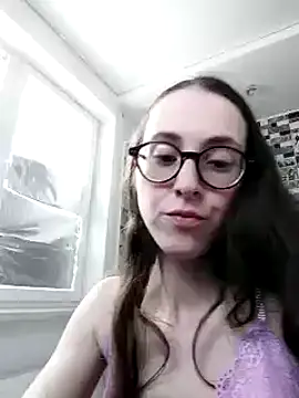 Snapshot of MartiniiSelenna chatting on February 20, 2025, 9:33 am MartiniiSelenna online show from February 20, 2025, 9:33 am