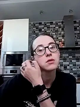 Snapshot of MartiniiSelenna chatting on February 23, 2025, 6:17 am MartiniiSelenna online show from February 23, 2025, 6:17 am