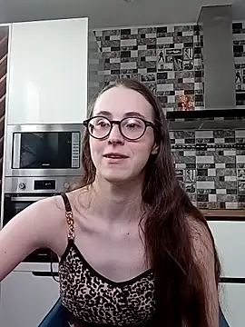 Snapshot of MartiniiSelenna chatting on February 27, 2025, 9:00 am MartiniiSelenna online show from February 27, 2025, 9:00 am
