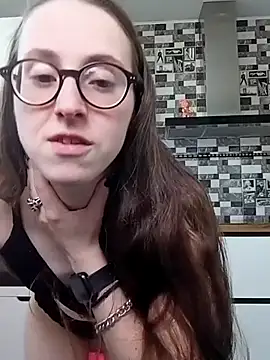 Snapshot of MartiniiSelenna chatting on March 1, 2025, 6:46 am MartiniiSelenna online show from March 1, 2025, 6:46 am