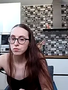 Snapshot of MartiniiSelenna chatting on March 9, 2025, 9:35 am MartiniiSelenna online show from March 9, 2025, 9:35 am