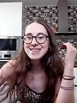 Snapshot of MartiniiSelenna chatting on March 10, 2025, 9:43 am MartiniiSelenna online show from March 10, 2025, 9:43 am