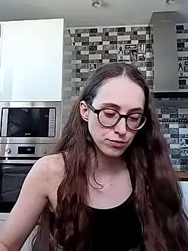 Snapshot of MartiniiSelenna chatting on March 20, 2025, 11:49 am MartiniiSelenna online show from March 20, 2025, 11:49 am