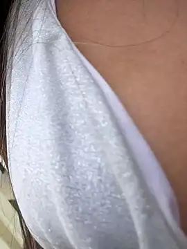 Snapshot of Rose-euphoria chatting on October 26, 2025, 1:50 pm Rose-euphoria online show from October 26, 2025, 1:50 pm