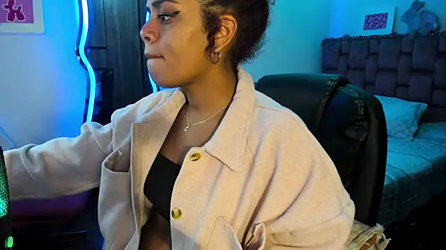 ladyrd1 online show from January 27, 2025, 3:15 am