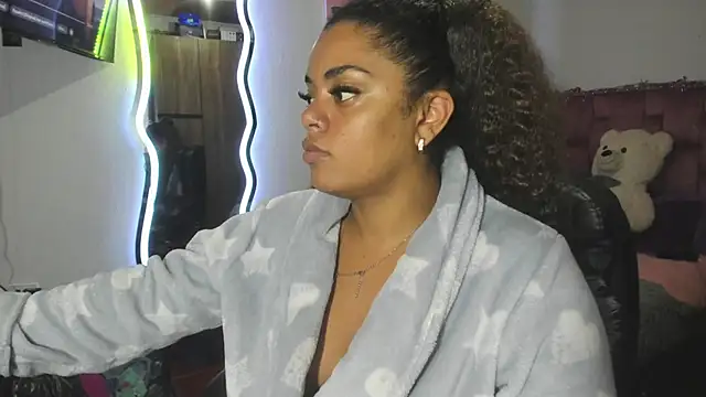 ladyrd1 online show from January 15, 2026, 3:55 am