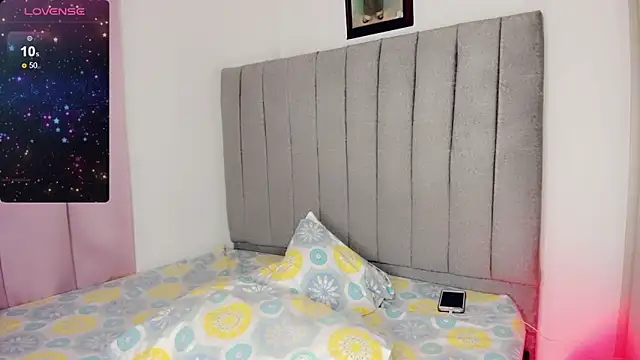 Snapshot of Jimmenna_ chatting on February 2, 2025, 9:30 am Jimmenna online show from February 2, 2025, 9:30 am