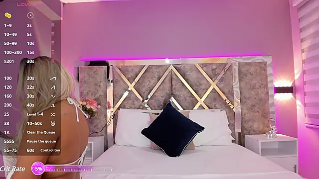 Snapshot of MarianaGarciaa__ chatting on January 14, 2025, 7:32 pm MarianaGarciaa online show from January 14, 2025, 7:32 pm