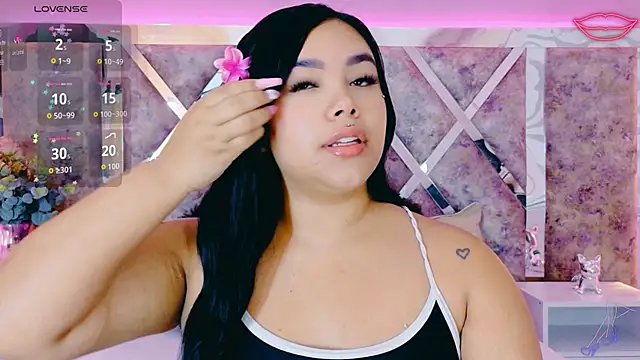 Snapshot of MarianaGarciaa__ chatting on October 16, 2025, 7:48 pm MarianaGarciaa online show from October 16, 2025, 7:48 pm