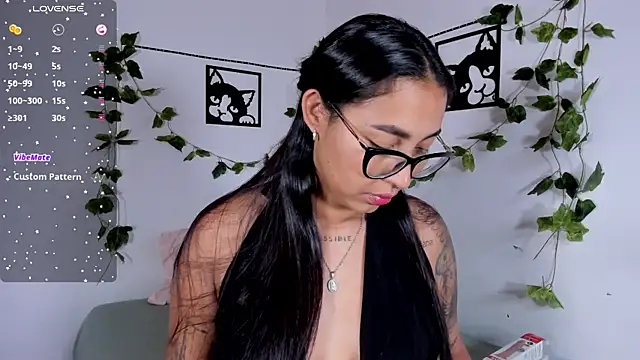 Snapshot of melanieecox chatting on September 24, 2025, 9:51 pm melanieecox online show from September 24, 2025, 9:51 pm