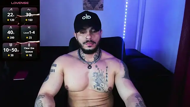 Snapshot of Van_Velckan chatting on October 24, 2025, 5:31 pm Van Velckan online show from October 24, 2025, 5:31 pm