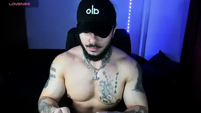 Snapshot of Van_Velckan chatting on November 12, 2025, 3:18 am Van Velckan online show from November 12, 2025, 3:18 am