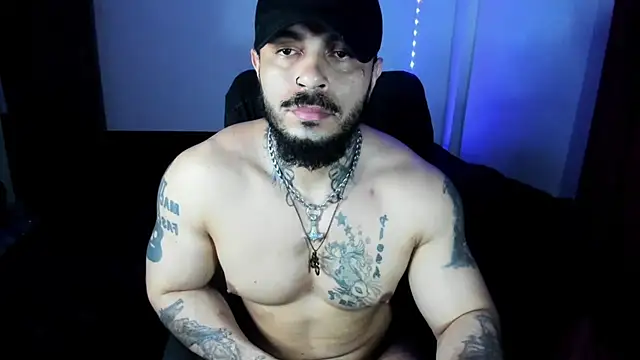 Snapshot of Van_Velckan chatting on November 26, 2025, 2:12 am Van Velckan online show from November 26, 2025, 2:12 am