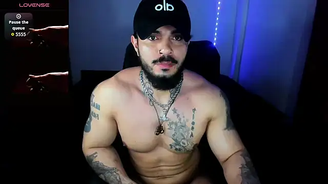 Snapshot of Van_Velckan chatting on December 4, 2025, 2:10 am Van Velckan online show from December 4, 2025, 2:10 am