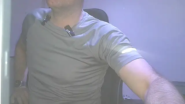 lazybonezz online show from February 8, 2026, 3:43 am