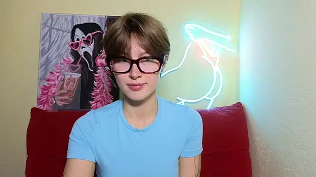 MalvinaBlum online show from September 18, 2025, 2:02 am