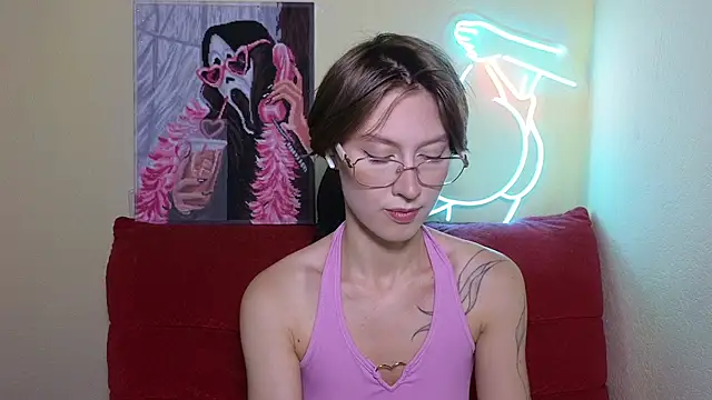 Snapshot of MalvinaBlum chatting on July 11, 2026, 5:43 am MalvinaBlum online show from July 11, 2026, 5:43 am