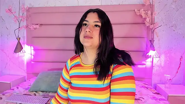 sabrinamilani online show from November 10, 2025, 3:49 am