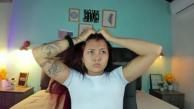 Snapshot of alaia-rogers chatting on January 22, 2025, 11:34 am alaia-rogers online show from January 22, 2025, 11:34 am