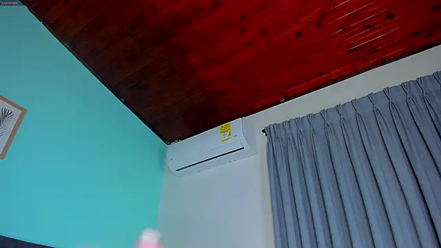 Snapshot of alaia-rogers chatting on January 25, 2025, 5:40 pm alaia-rogers online show from January 25, 2025, 5:40 pm