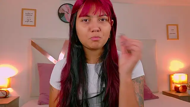 Snapshot of alaia-rogers chatting on February 21, 2025, 11:44 am alaia-rogers online show from February 21, 2025, 11:44 am