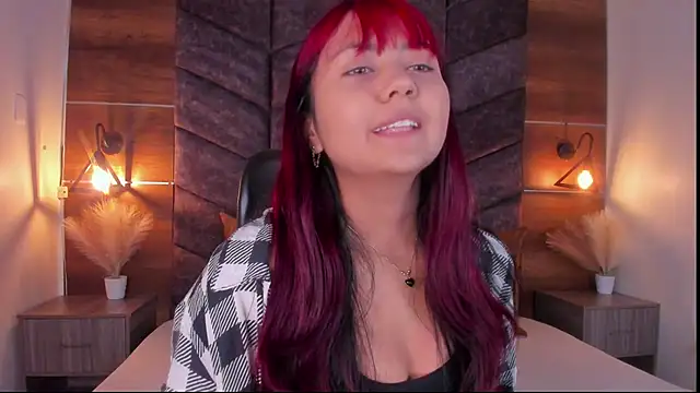 Snapshot of alaia-rogers chatting on March 1, 2025, 2:44 pm alaia-rogers online show from March 1, 2025, 2:44 pm